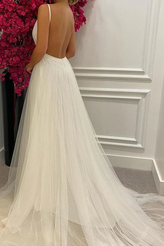 Low V-Neck Tulle A-Line Spaghetti Straps Open Back Wedding Dress