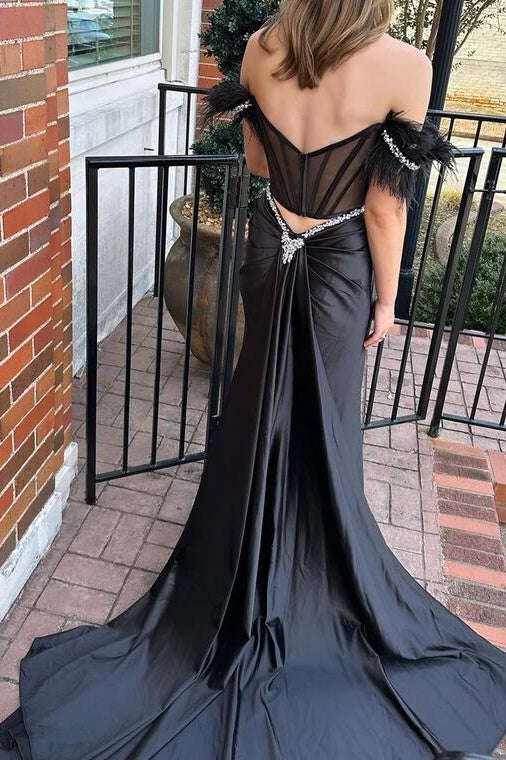 Mermaid Off-Shoulder Sleeveless Empire Prom Dress With Train