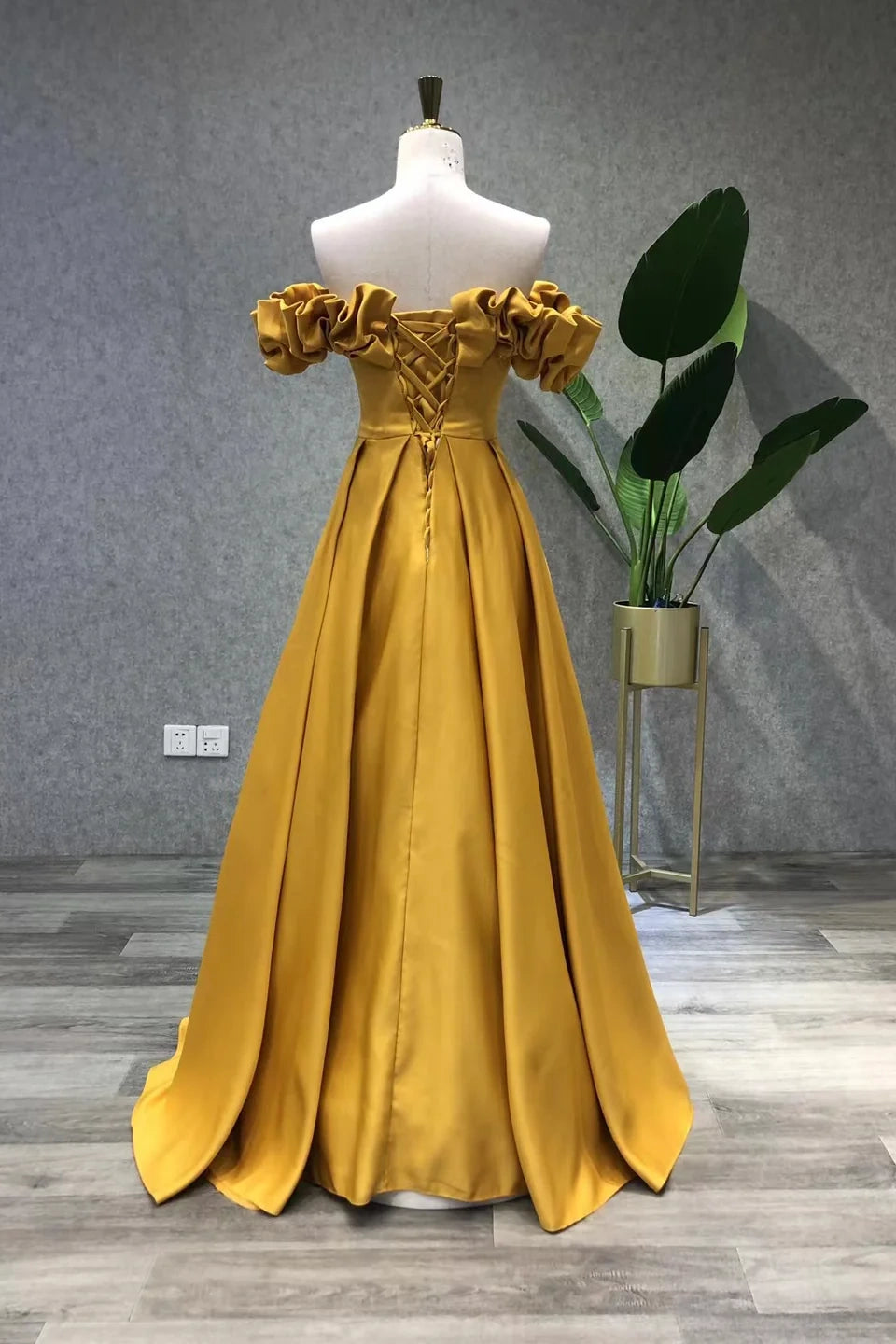 Satin A-Line Off-Shoulder Sleeveless Long Party Prom Dress