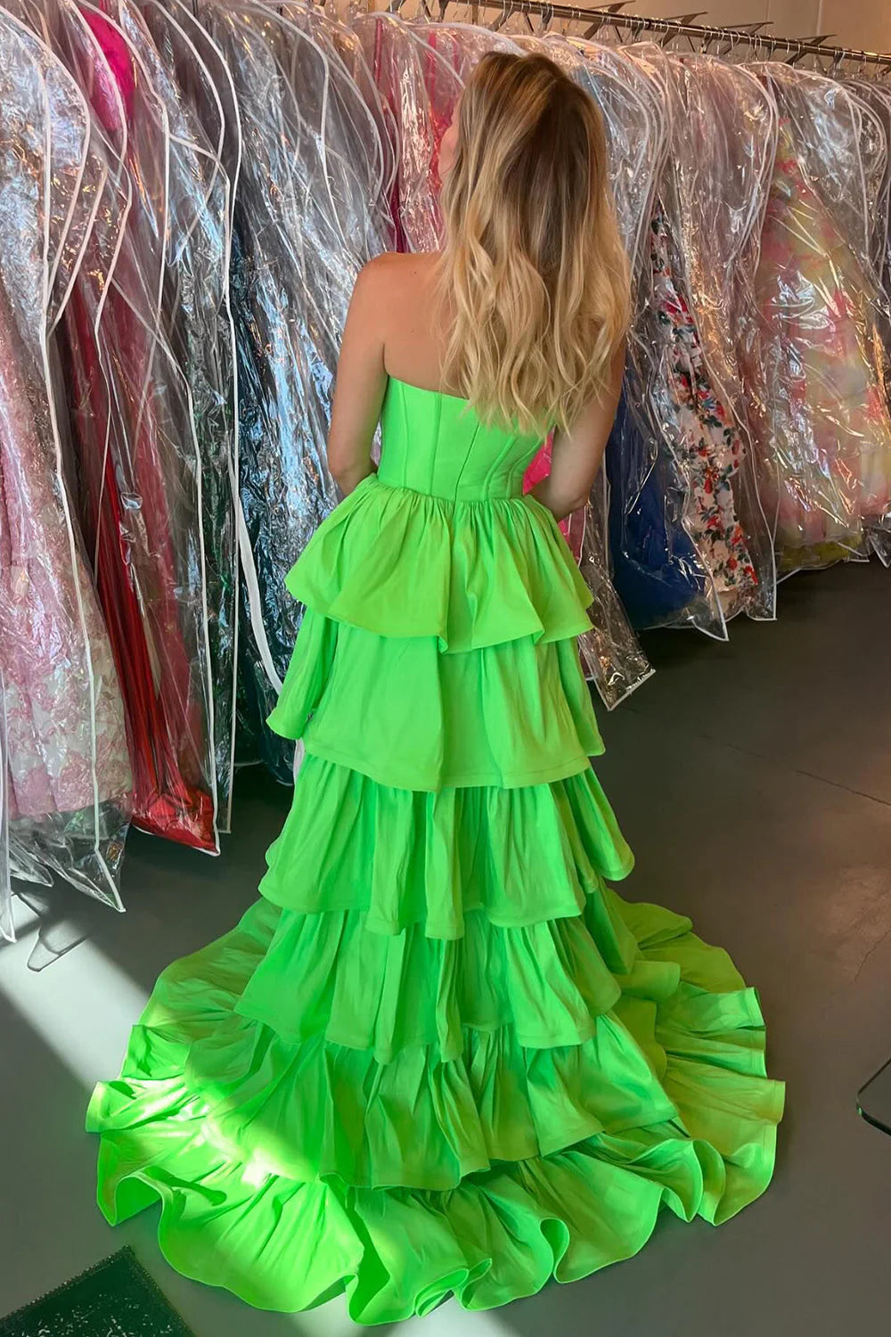 Satin A-Line Sweetheart Sleeveless Party Prom Dress With Tiered Train