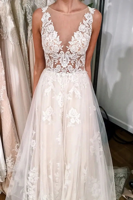 Scoop Sleeveless A-Line Lace Appliques Beach Wedding Dress