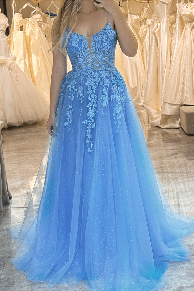 Spaghetti Straps Tulle A-Line Lace Appliques Prom Dress