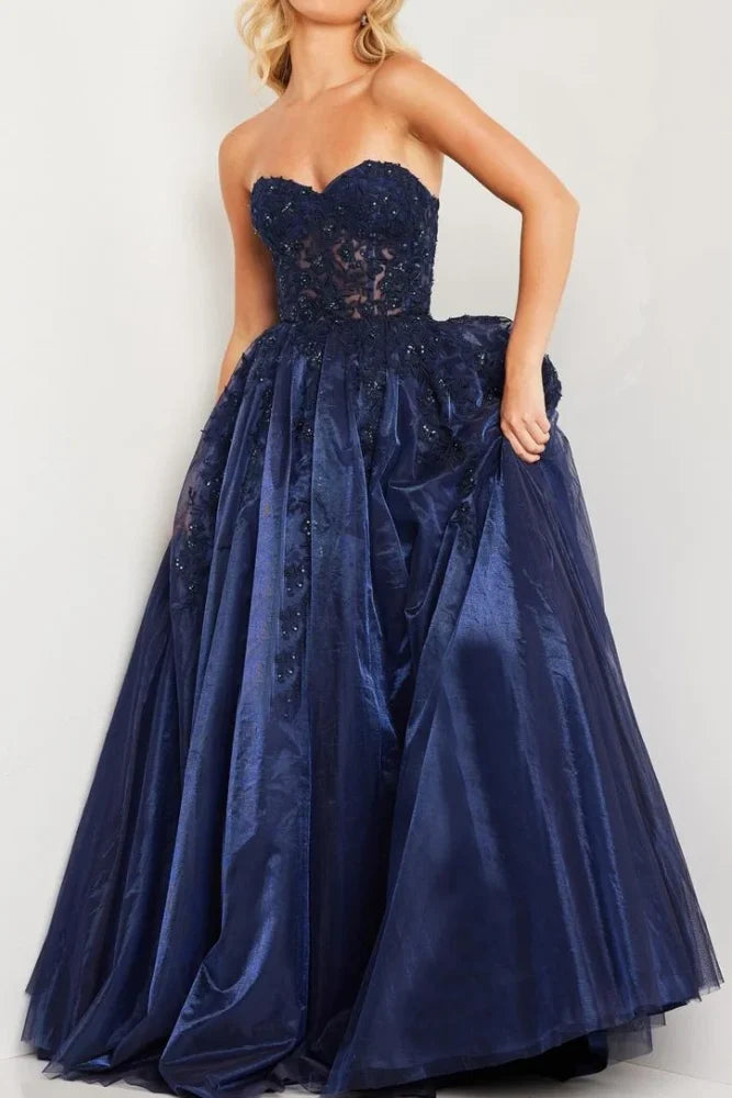 Sweetheart Strapless A-Line Appliques Prom Dress