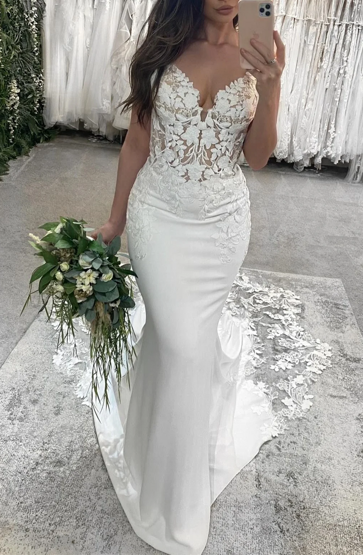 Trumpet Satin Sweetheart Spaghetti Straps Lace Appliques Wedding Dress