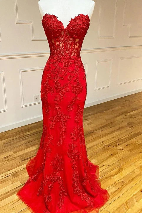 Trumpet Sweetheart Strapless Lace Appliques Prom Dress