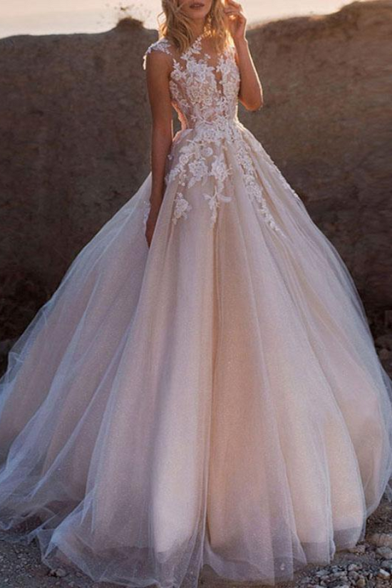 Tulle A-Line Round Sleeveless Lace Appliques Wedding Dress