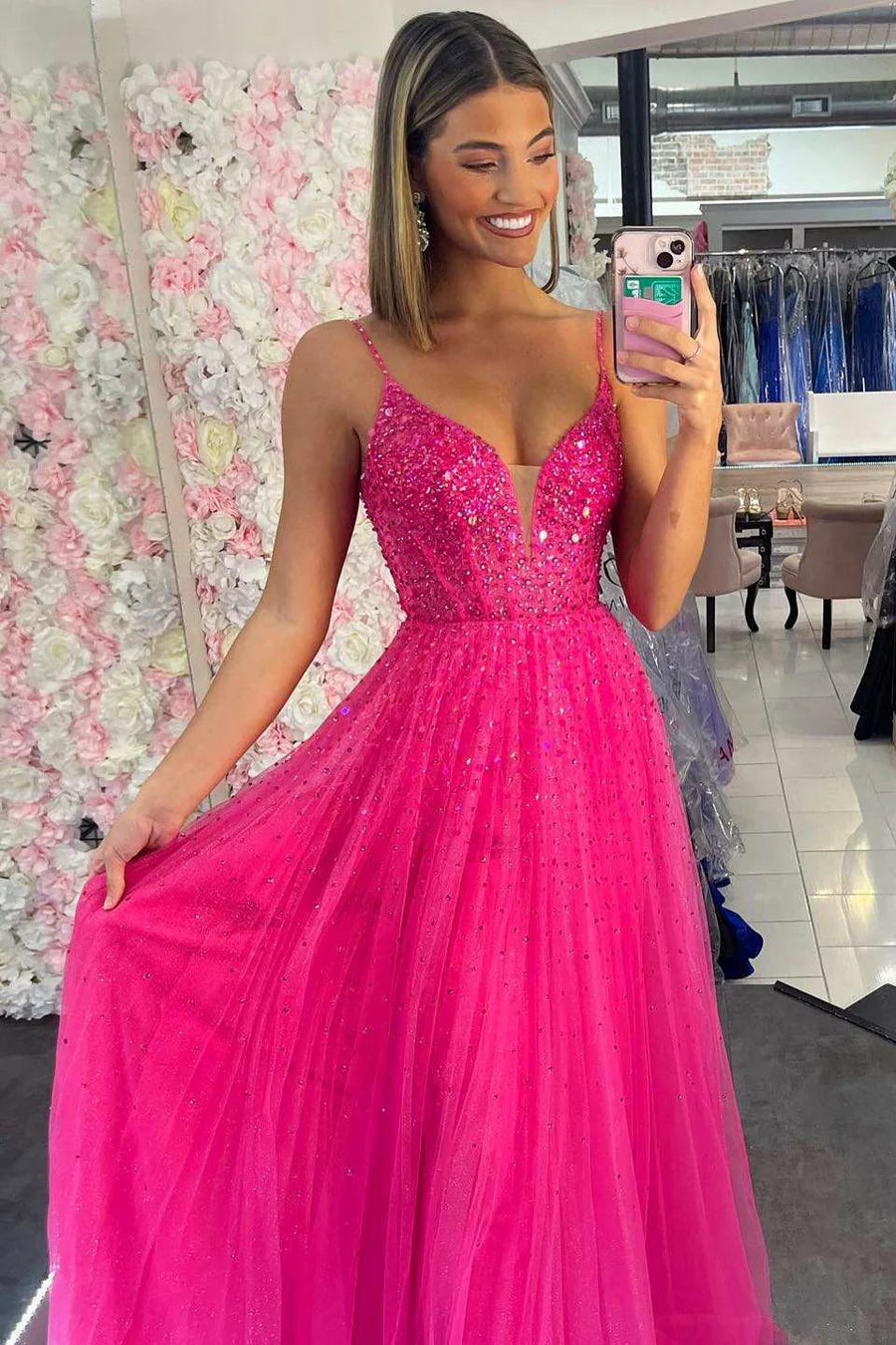 Tulle A-Line V-Neck Spaghetti Straps Empire Appliques Prom Dress