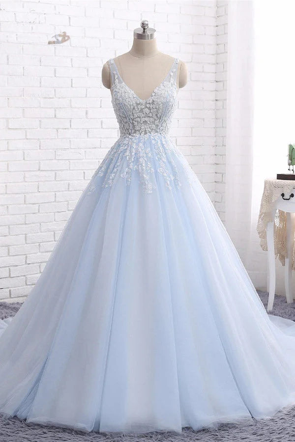 Tulle A-Line V-Neck Spaghetti Straps Prom Dress With Appliques