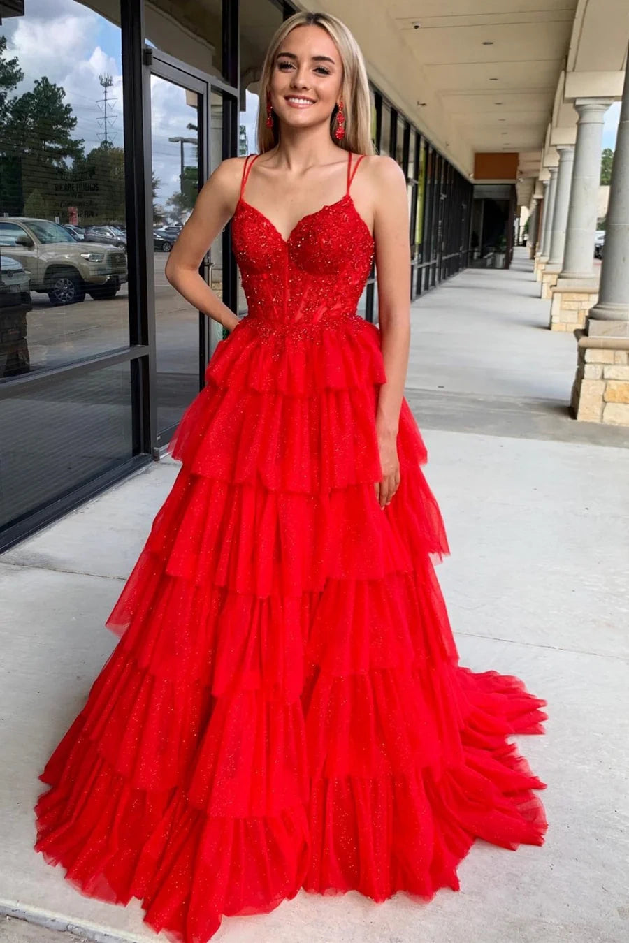 Tulle A-Line V-Neck Spaghetti Straps Tiered Prom Dress