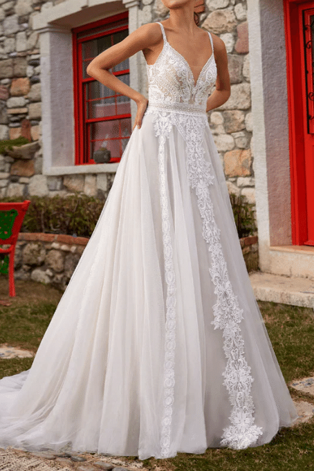 V-Neck Sleeveless Tulle A-Line Appliques Boho Wedding Dress