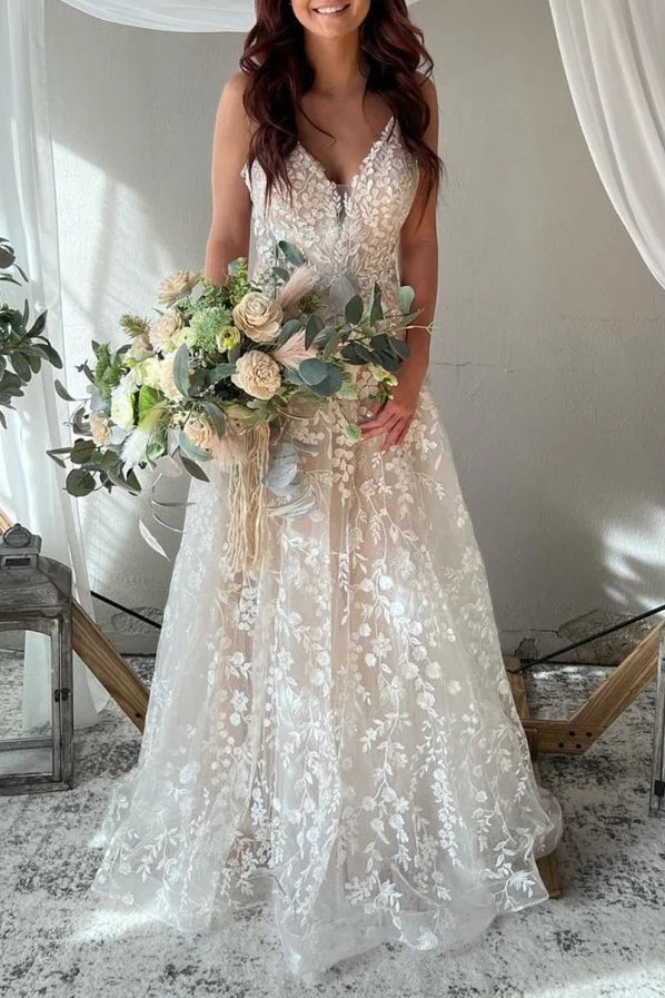 V-Neck Spaghetti Straps Lace Appliques With Train Wedding Dress