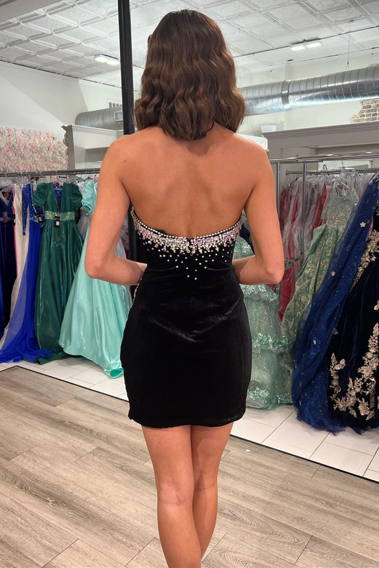 V-Neck Strapless Fitted Beaded And Fringe Short Homecoming Dress Movousdress V-Neck Strapless Fitted Beaded And Fringe Short Homecoming Dress Movousdress