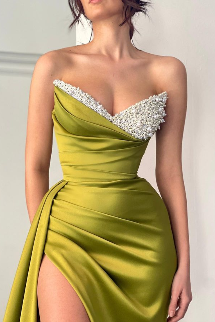 V-Neck Strapless Pearl Empire With Train Prom Dress