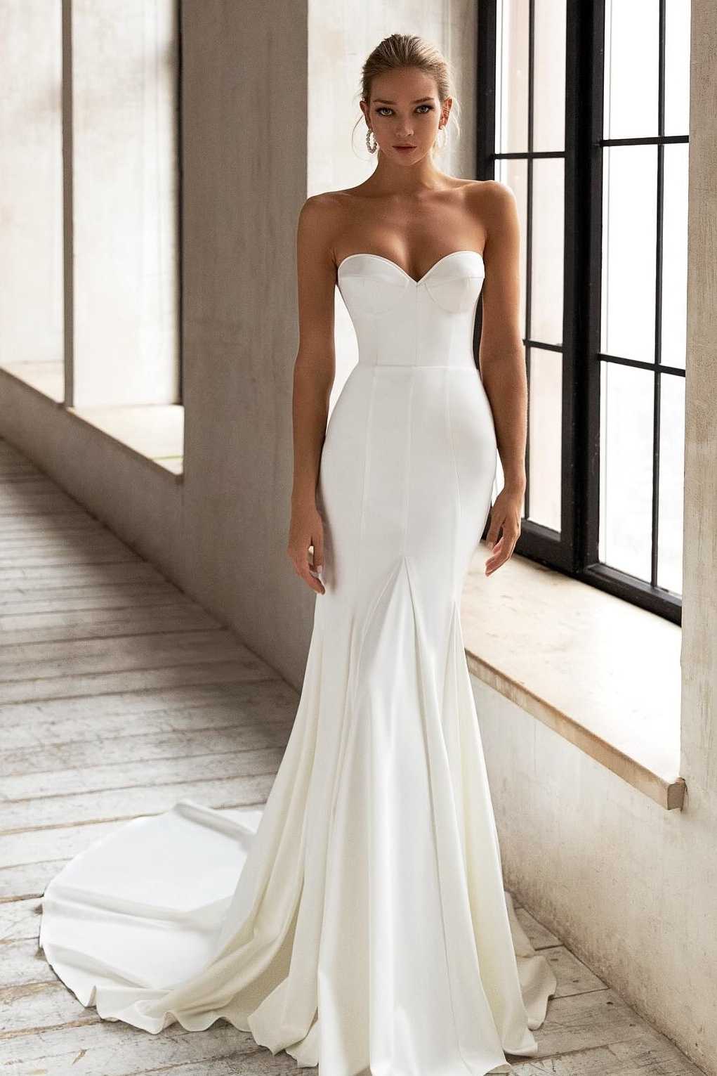 Simple Satin Trumpet Sweetheart Strapless With Train Wedding Dress