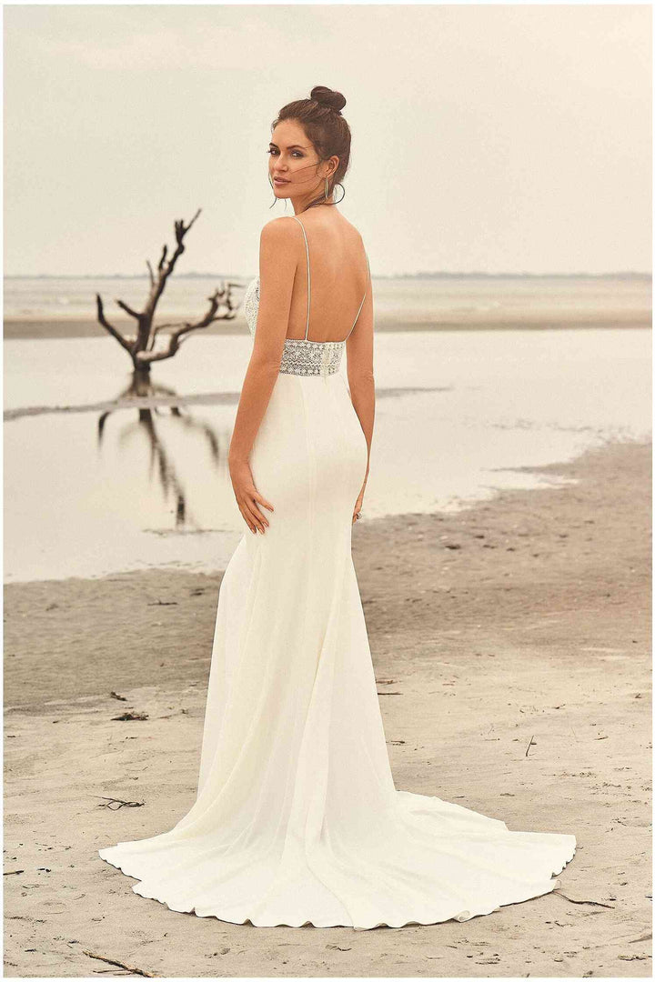 Sexy Satin Trumpet V-Neck Spaghetti Straps Appliques Wedding Dress