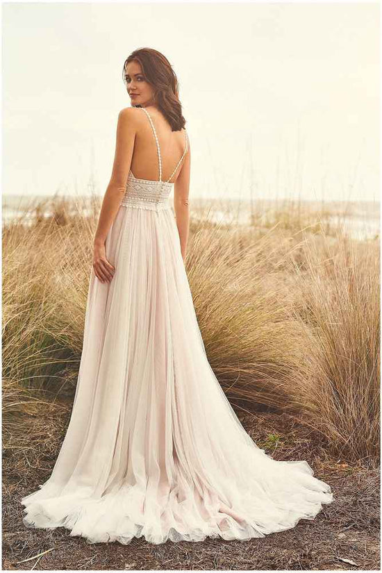 Casual Tulle A-Line Sweetheart Sleeveless Appliques Boho Wedding Dress